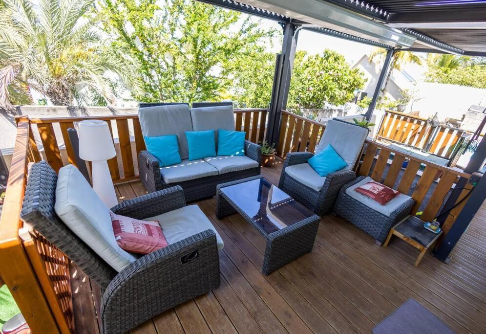 Villa Charm' Ile Saint-Gilles-les Bains Bagian luar foto